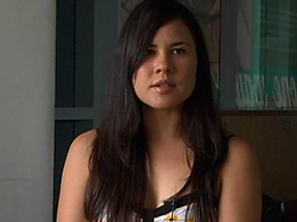 【Artist Project】 LOLONINE - One way or another ONE WAY OR ANOTHER - Artist Laurel Nakadate | Discover Nikkei