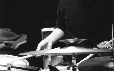 Thumbnail for El baterista se sumergió en el mundo del jazz: Bernie Arai se mantiene firme en su búsqueda