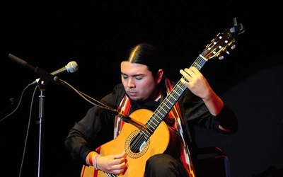 Thumbnail for La guitarra andina de Ricardo Villanueva  