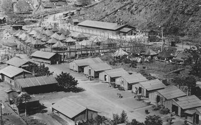Thumbnail for El sitio del campamento Honouliuli Gulch revela las vidas de los estadounidenses de origen japonés encarcelados en Hawai&#39;i