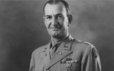 Thumbnail for General de brigada Kendall J. Fielder: Campeón de los Nisei en la Segunda Guerra Mundial