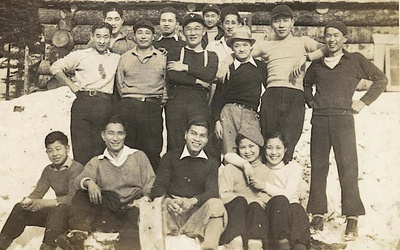 Thumbnail for Sporting Niseis de la década de 1930: posando ante la cámara - Parte 2