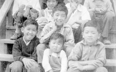 Thumbnail for Manzanar Children&#39;s Village: Huérfanos japoneses americanos en un campo de concentración de la Segunda Guerra Mundial - Parte 2