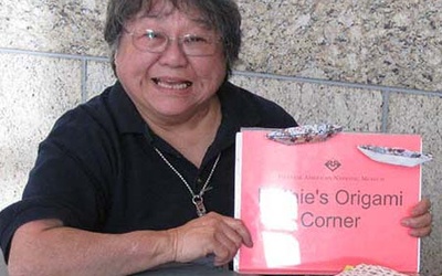 Thumbnail for Leyendo entre los dobleces: Una entrevista con la voluntaria del JANM Ruthie Kitagawa